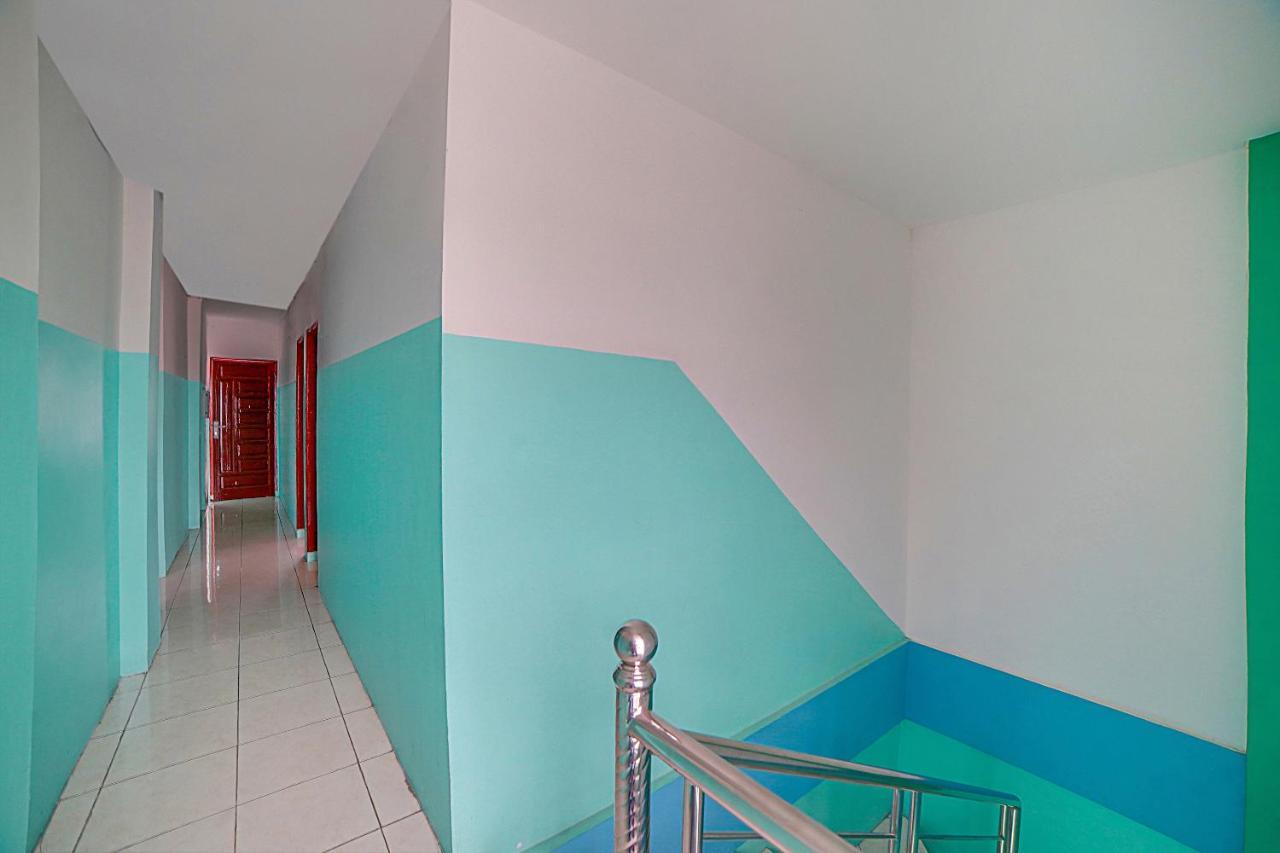 Oyo 90637 Rumah Ni Karo Медан Екстериор снимка